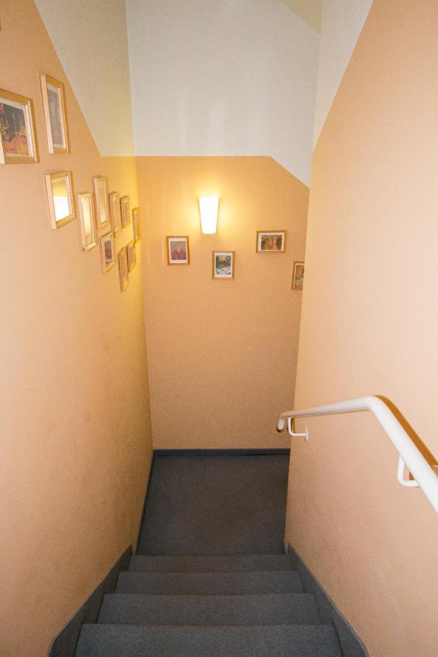 Hotel Garni Am Markt - Businesshotel - Fruehstuecksbuffet - Fahrradabstellplatz - Hunde Willkommen Neustadt bei Coburg Exterior foto