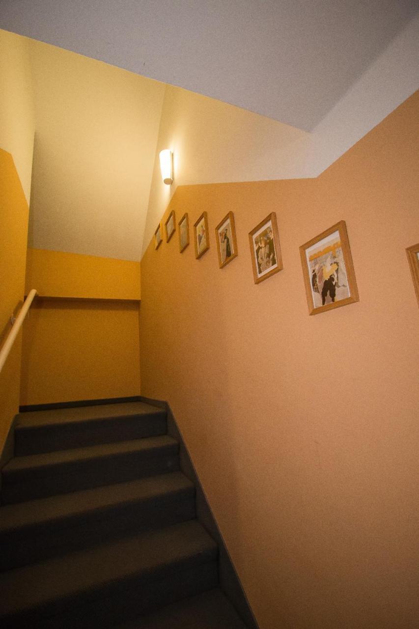 Hotel Garni Am Markt - Businesshotel - Fruehstuecksbuffet - Fahrradabstellplatz - Hunde Willkommen Neustadt bei Coburg Exterior foto